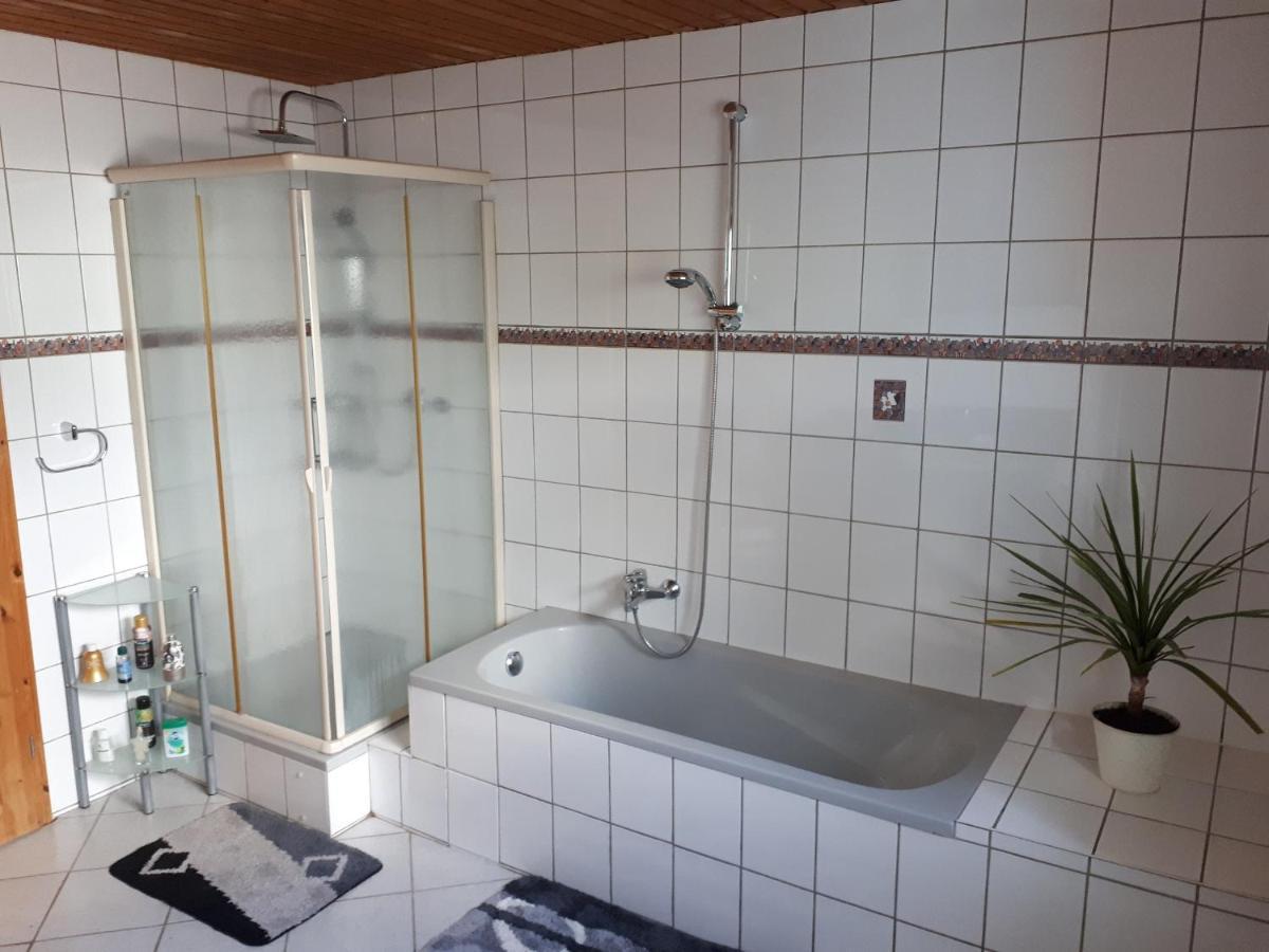 Gaestehaus Moebius Markt Erlbach Bagian luar foto